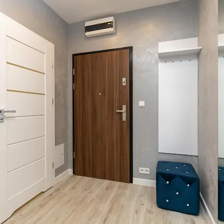 Apartment Angel 1